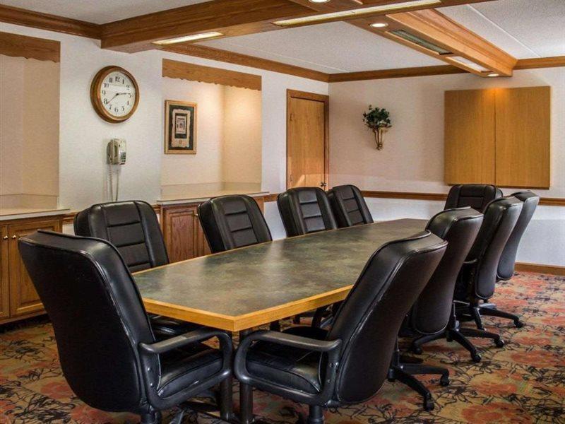Quality Inn & Suites Мэнсфилд Экстерьер фото