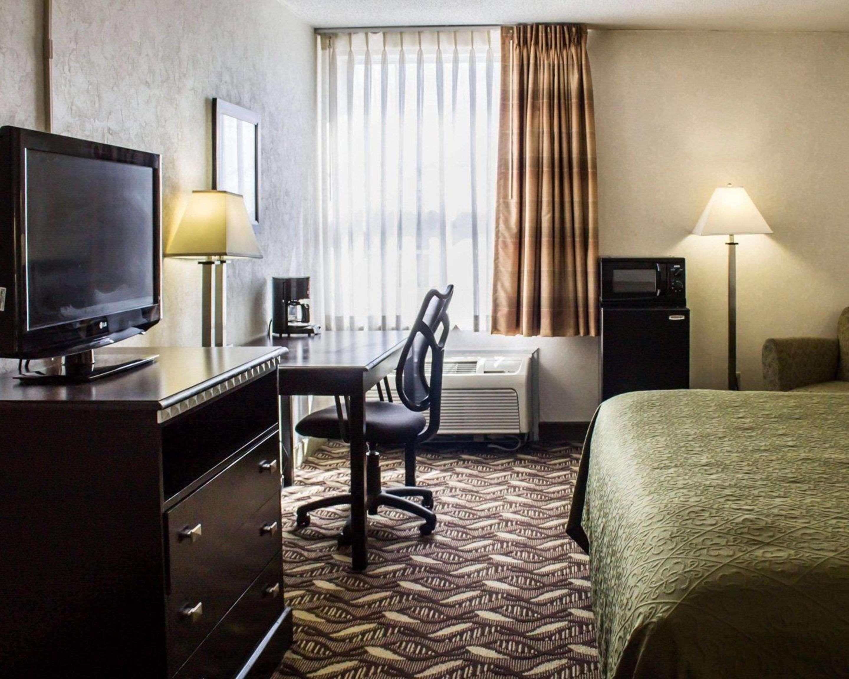 Quality Inn & Suites Мэнсфилд Экстерьер фото