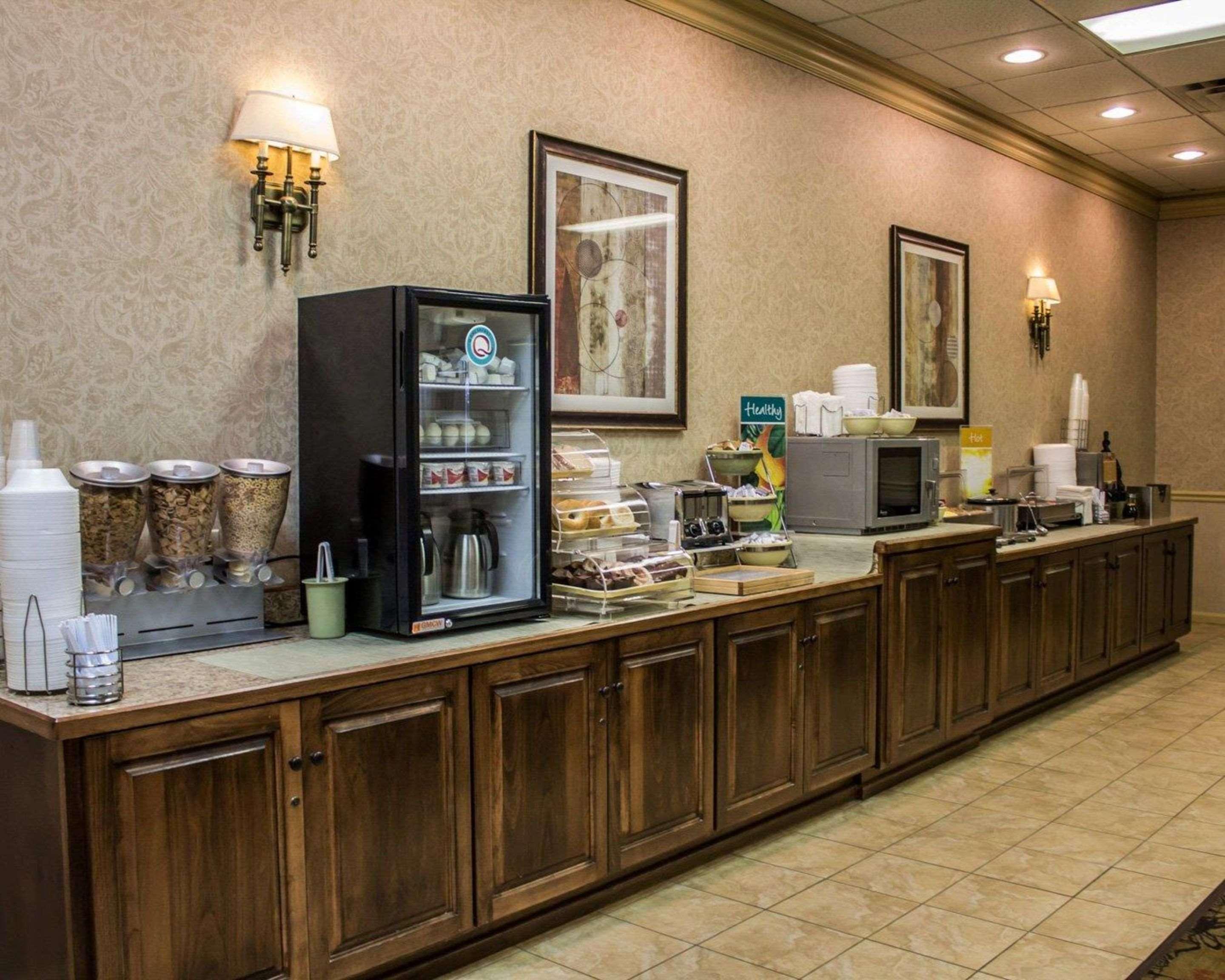 Quality Inn & Suites Мэнсфилд Экстерьер фото