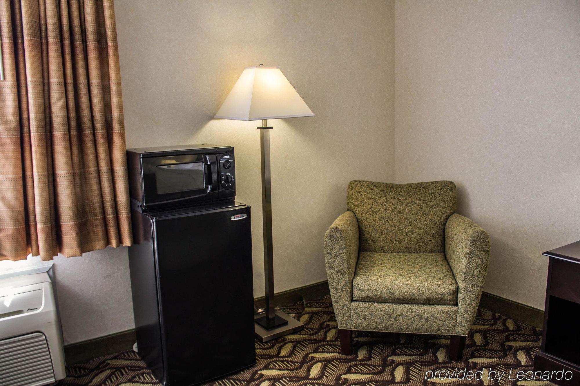 Quality Inn & Suites Мэнсфилд Экстерьер фото