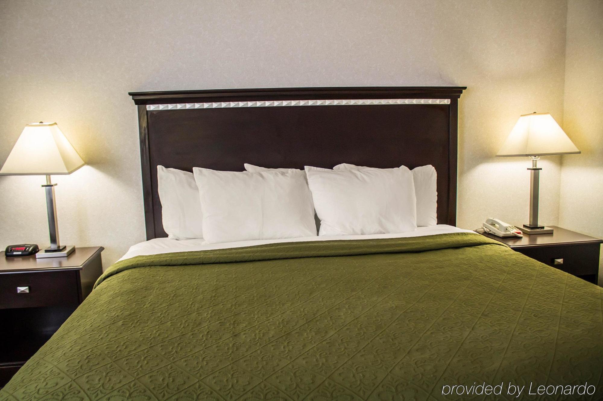 Quality Inn & Suites Мэнсфилд Экстерьер фото